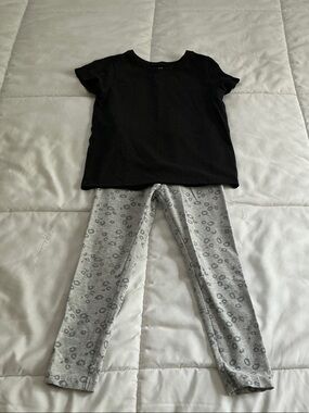 Garanimals Black Tee with Gray Leopard Print Leggings Pajama Set
